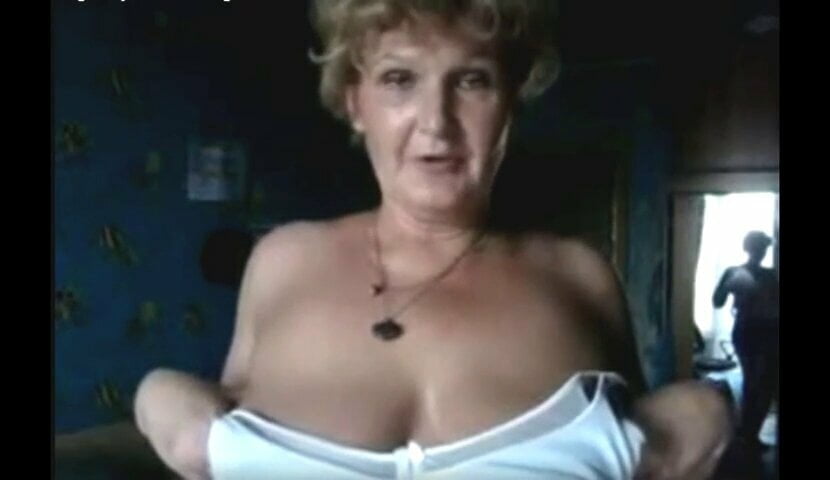 Смотреть порно видео Показала грудь в Скайпе. Онлайн порно на Показала грудь в Скайпе kingplayclub.ru